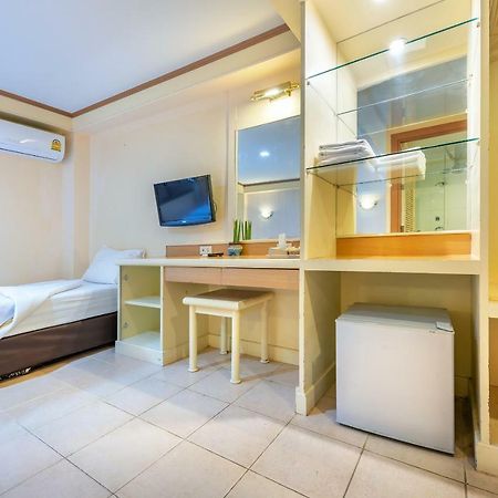 Patong Beachfront Boutique Hotel Dış mekan fotoğraf